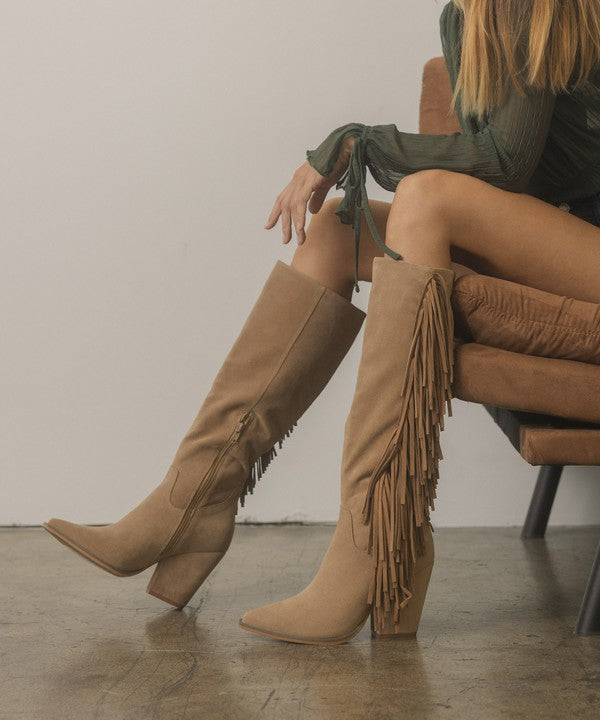 OUT WEST - Knee-High Fringe Boots